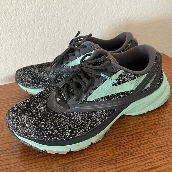 Used Condition Brooks Sneakers size 8 - Picture 1 of 10